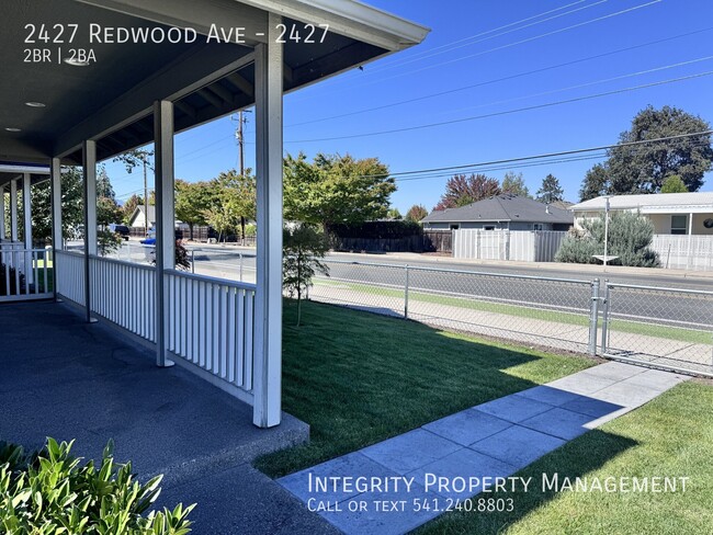 Building Photo - 2427 Redwood Ave