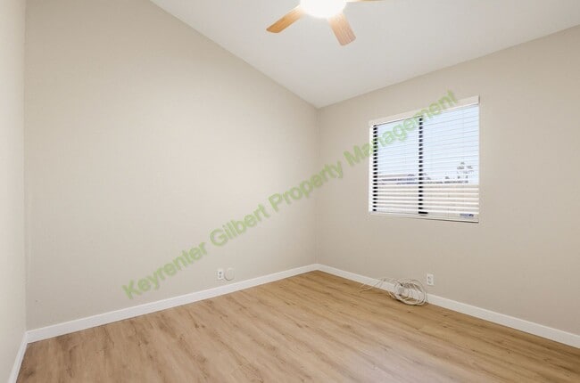 Building Photo - Charming Gilbert Home with Spacious Living & Prime Location