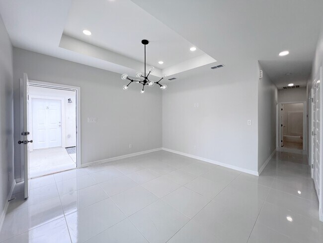 Building Photo - 2900 S Links Dr