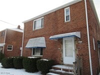 Building Photo - 410 E 222nd St