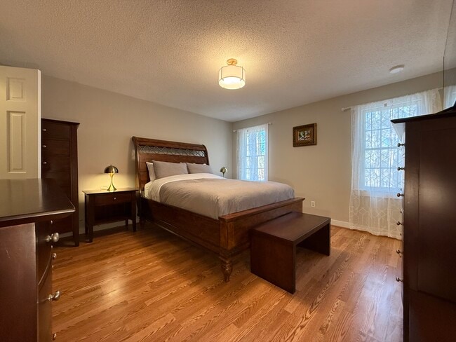 Building Photo - 505 Westbrook Dr