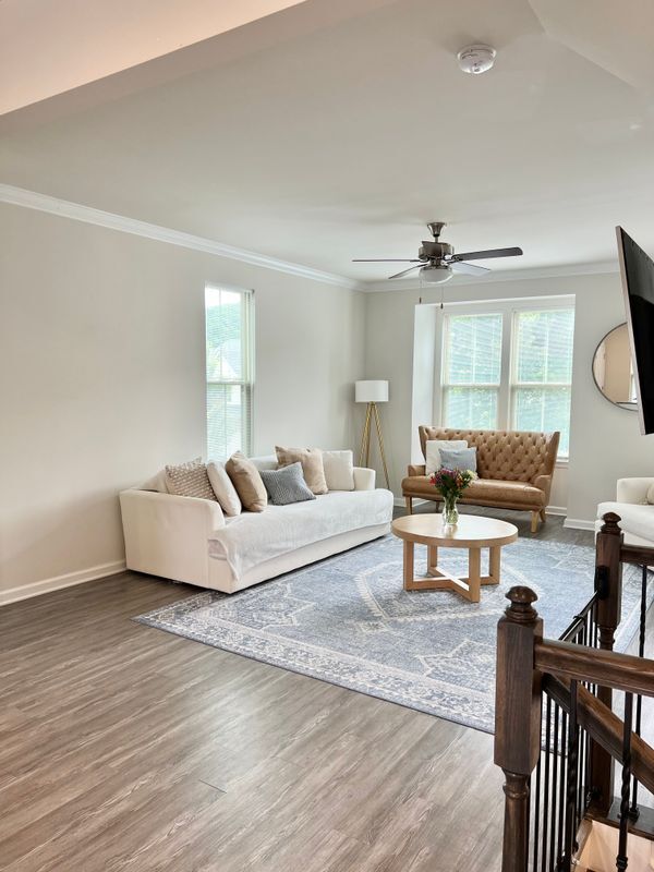 Building Photo - 1904 Glissade Ln