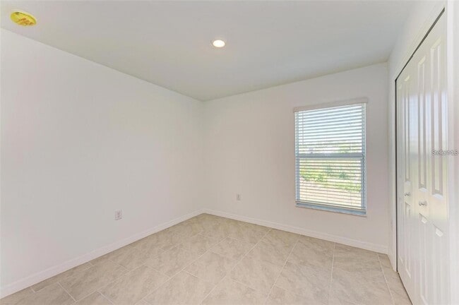 Building Photo - 1207 Sheehan Blvd