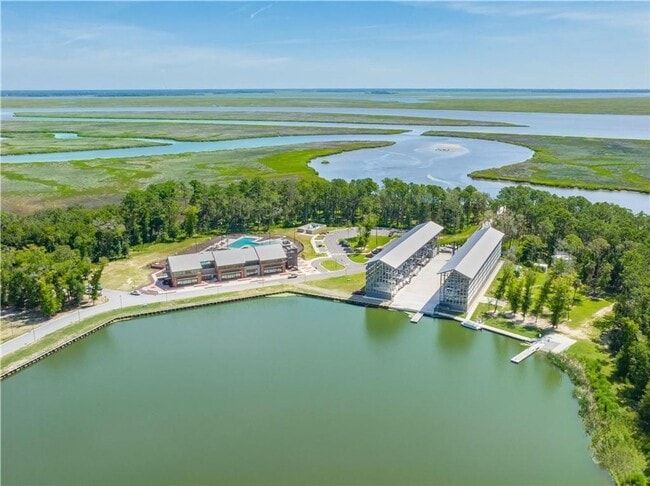 Building Photo - Waterways