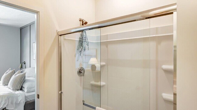 Building Photo - 406 Emily Dr