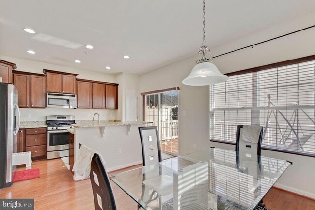 Building Photo - 8570 Crooked Tree Ln