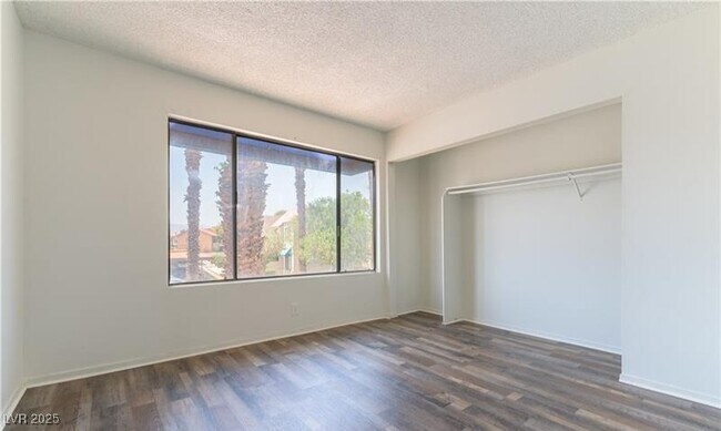 Building Photo - 4380 Gannet Cir