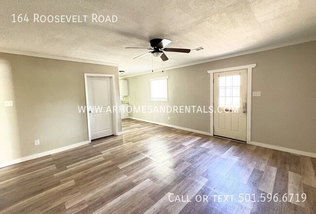 Building Photo - 164 Roosevelt Rd