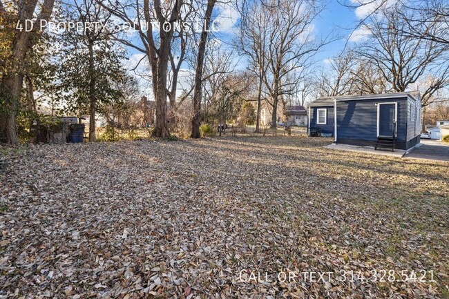 Building Photo - Charming 3-Bedroom Home in St. Louis with ...