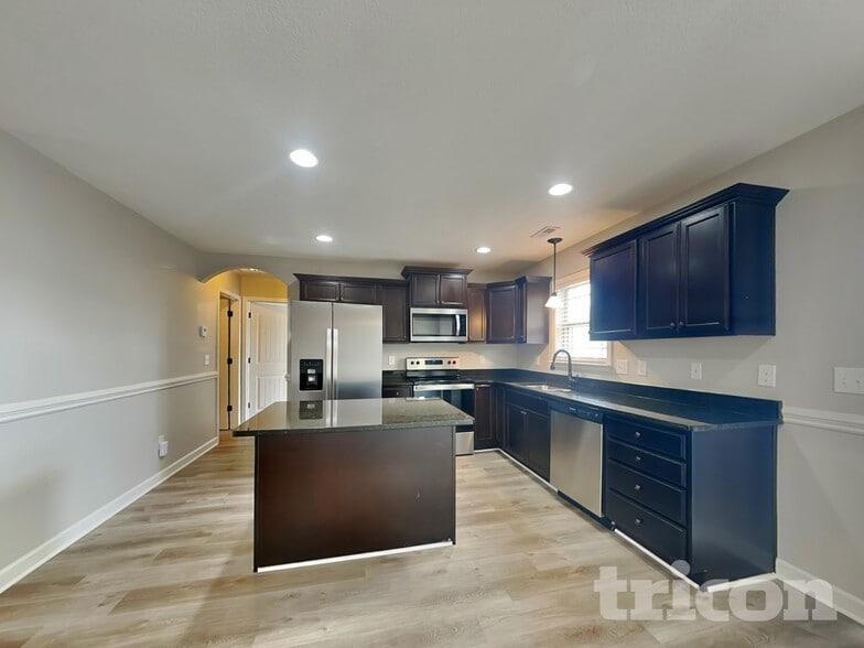 Building Photo - 339 Gleaner Dr