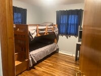 Building Photo - Fully furnished three bedroom for short term