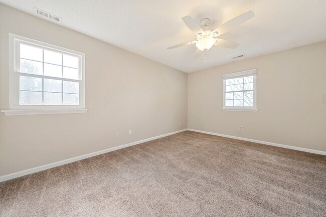 Building Photo - Peaceful and Convenient 3 Bed, 2.5 Bath Home