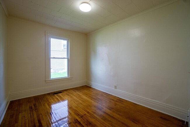 Building Photo - 107 Trinity Pl