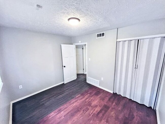 Building Photo - Lovely 3-Bedroom Home: Comfort and Conveni...