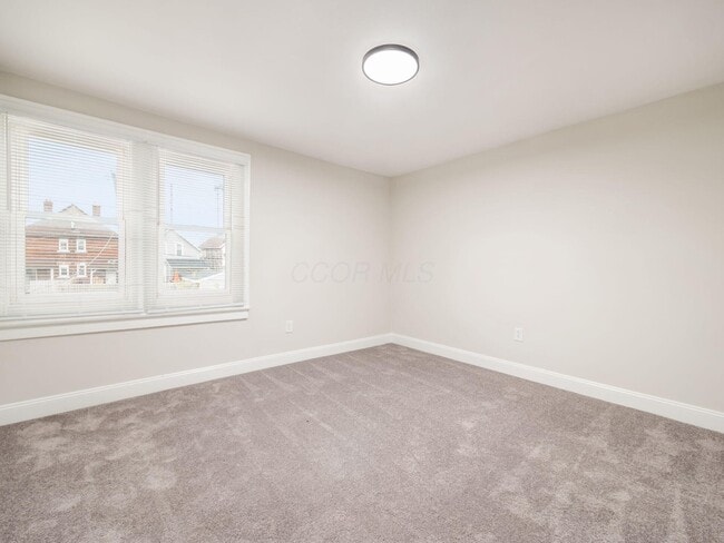 Building Photo - 730 Bellows Ave