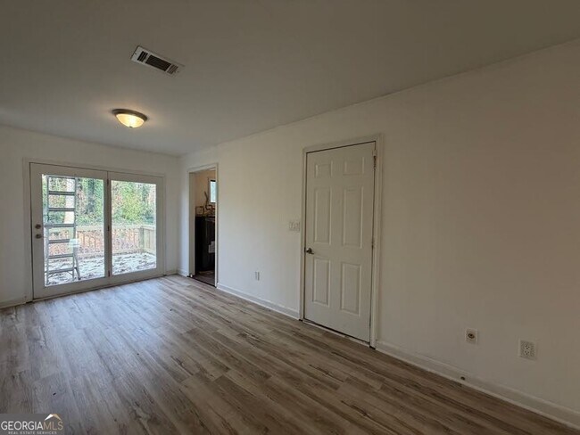 Building Photo - 2467 Verner Rd NW