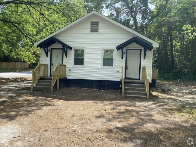 Building Photo - 531 Rose St