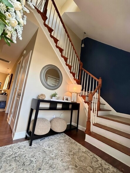 Building Photo - 2300 Chavis Dr