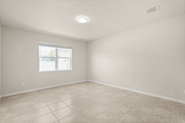 Building Photo - 2715 Clear Night Ave
