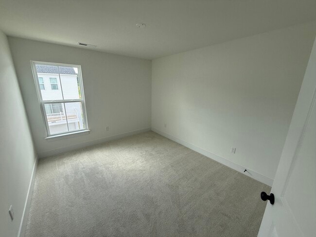 Building Photo - 15330 Oasis Sun Aly