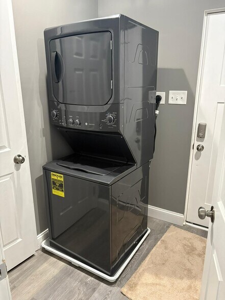 Building Photo - 1729 N Caroline St