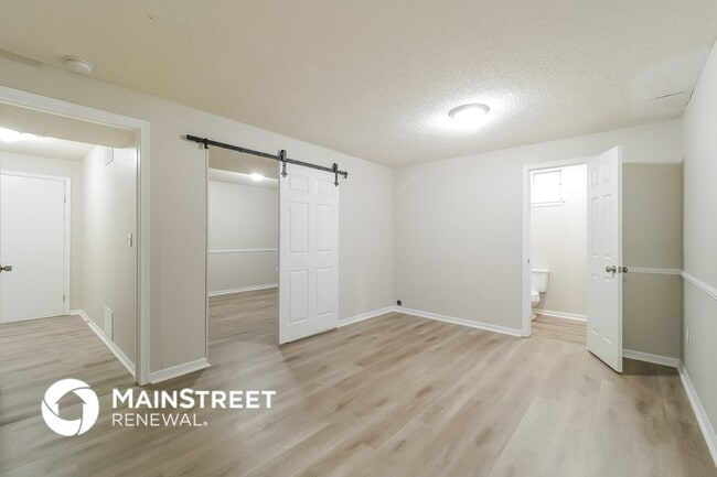 Building Photo - 19305 E 31st Terrace Dr S