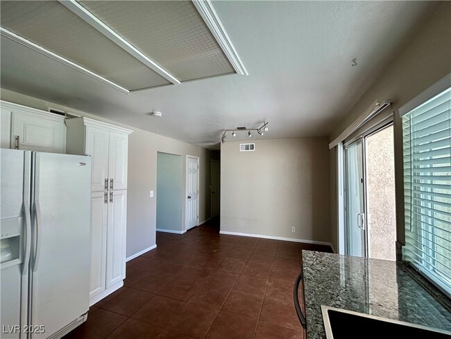 Building Photo - 7319 Clearwater Cir