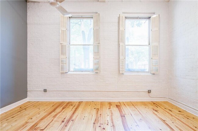 Building Photo - 210 Walker St SW