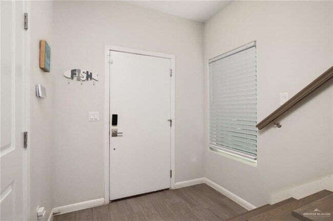 Building Photo - 48520-49402 E Ocean Blvd