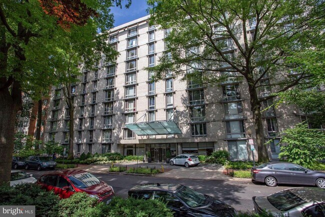 Building Photo - 950 25th St NW