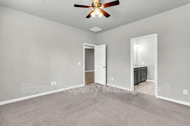 Building Photo - 640 Chigwell Springs Ln