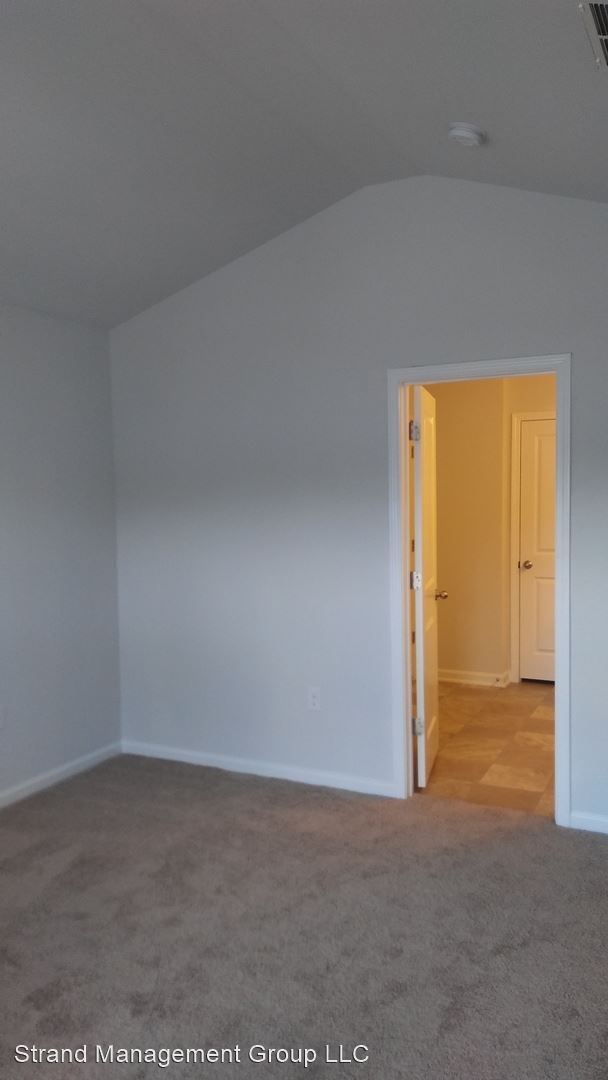 Building Photo - 3 br, 2.5 bath House - 1039 Tee Shot Drive...