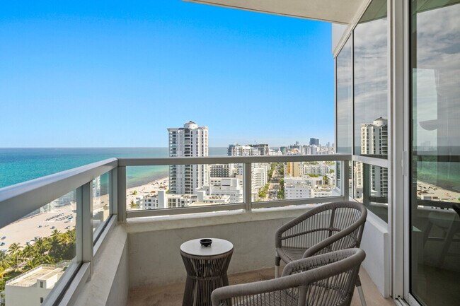 Building Photo - 4401 Collins Ave