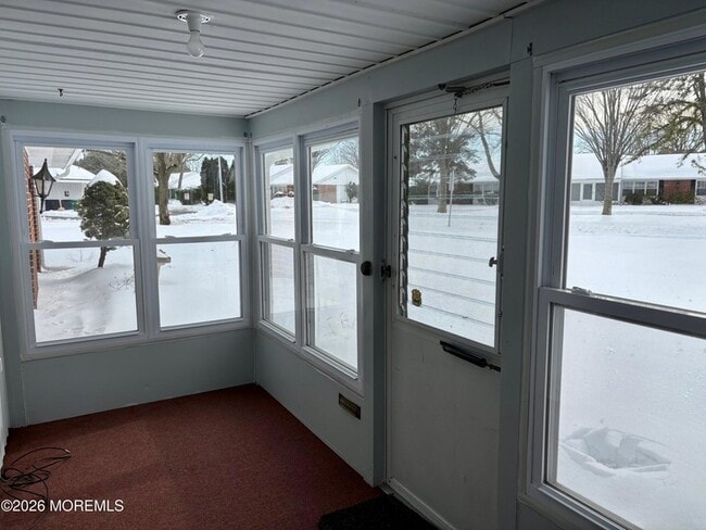 Building Photo - 802B Balmoral Ct