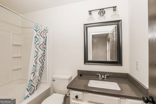 Building Photo - 2555 Flat Shoals Rd