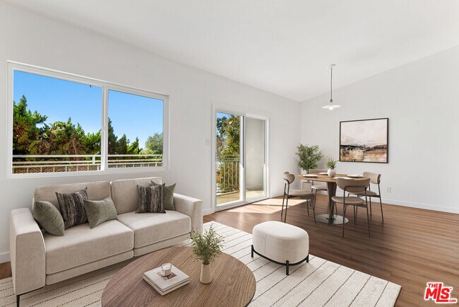 Building Photo - 836 Ashland Ave