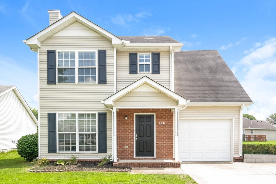 Primary Photo - 1531 St Andrews Dr