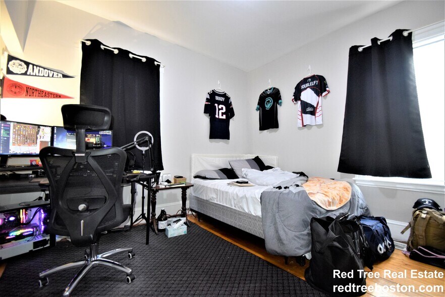 Unit 1 - 201 Hillside St