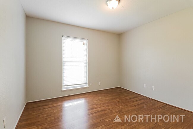 Building Photo - 4BR/2BA | Updated Single Family Home | 2-Car Garage Parking | Gated backyard