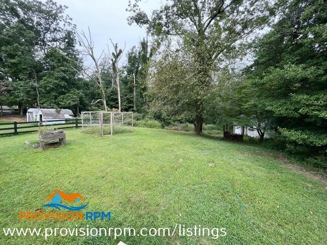 Building Photo - 982 Shore Acres Rd