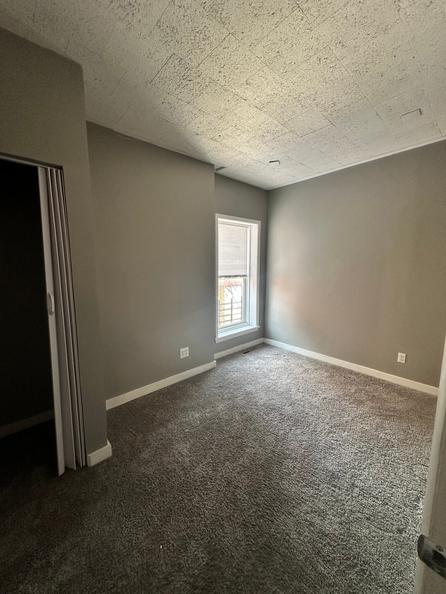 Bedroom 2 - 437 Franklin St