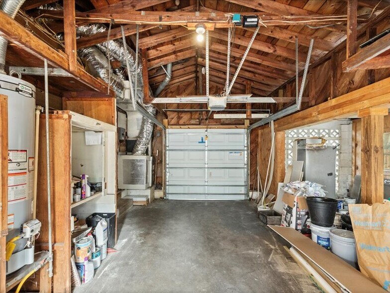 Building Photo - 4400 2nd Ave S