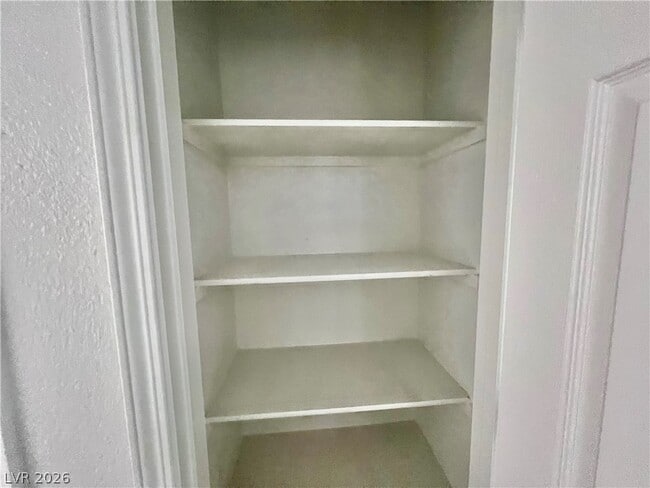 Building Photo - 4380 Sandy River Dr