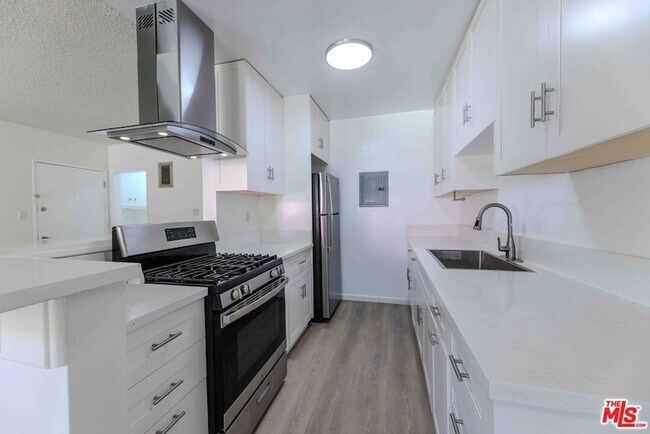 Building Photo - 1426 Orange Grove Ave