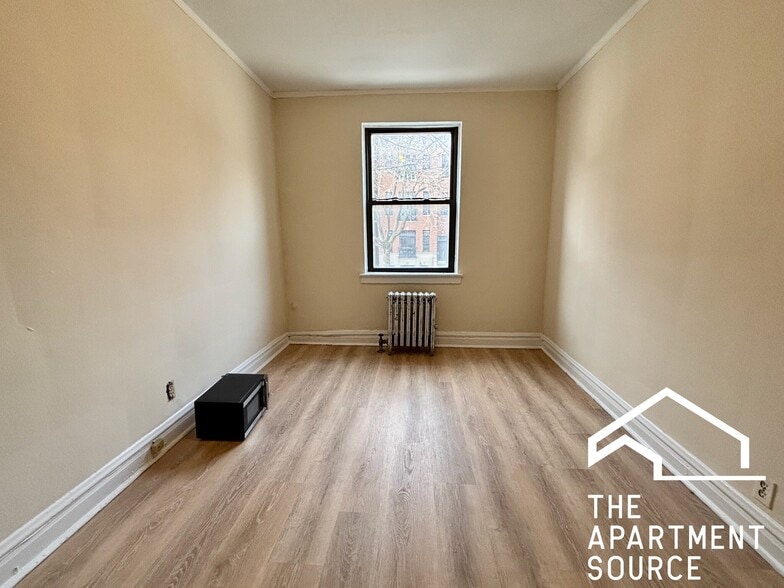 Building Photo - 4831 N Damen Ave