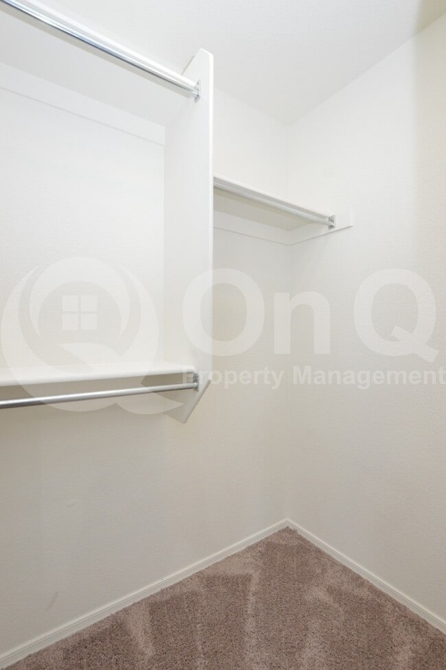 Building Photo - 5750 S Ladyslipper Pl