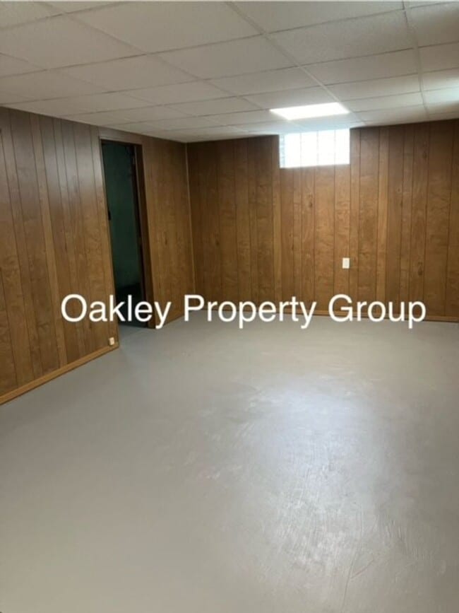Building Photo - 1304 Wrenn Ct