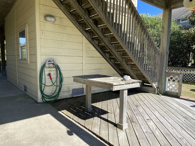 Building Photo - 50139 Timber Trail