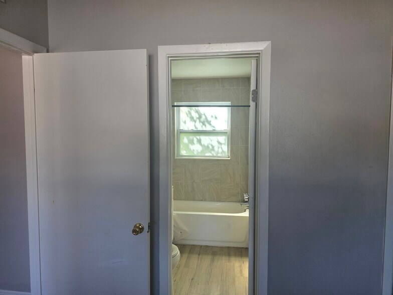 Building Photo - 2590 First St