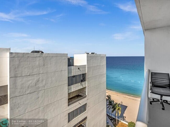 Building Photo - 3725 S Ocean Dr